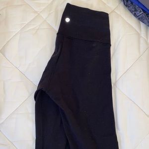 Lululemon “Wunder Under” black leggings